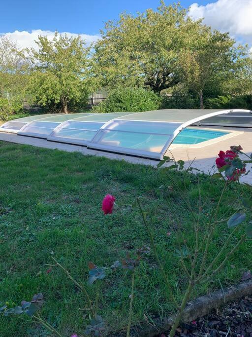 Ferienhaus 3 Etoiles Les Gourlines Avec Balneo, Veranda, Piscine Et Garage Avermes