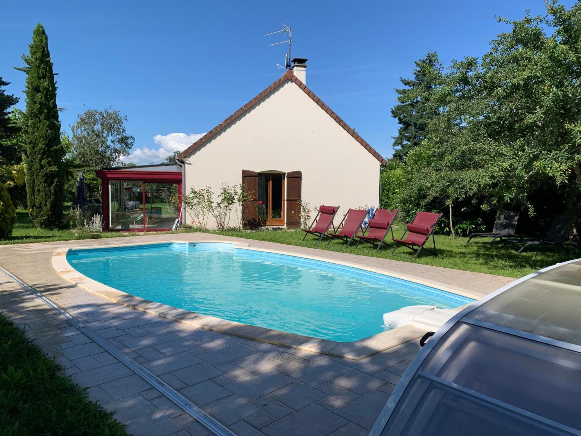 Ferienhaus 3 Etoiles Les Gourlines Avec Balneo, Veranda, Piscine Et Garage Avermes