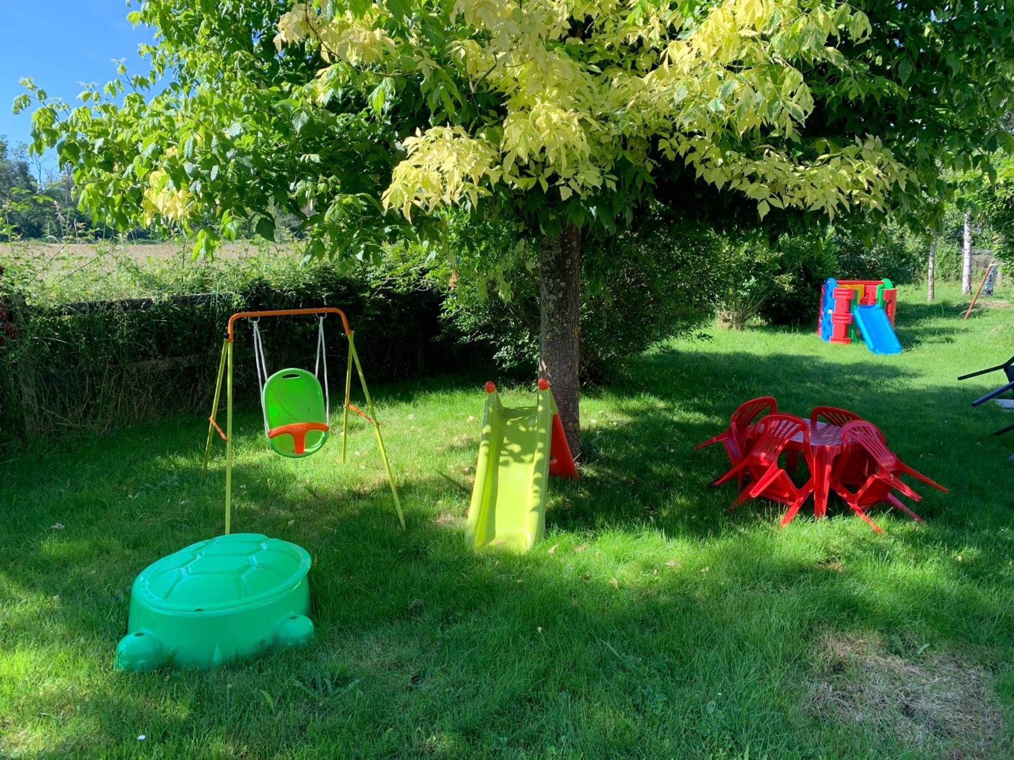 3 Etoiles Les Gourlines Avec Balneo, Veranda, Piscine Et Garage Ferienhaus Avermes