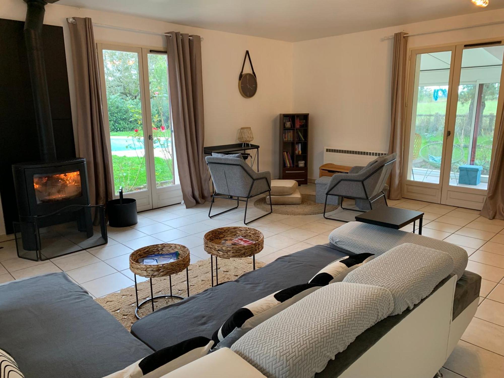 Ferienhaus 3 Etoiles Les Gourlines Avec Balneo, Veranda, Piscine Et Garage